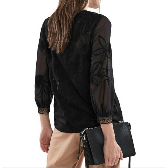 Reiss black sheer roses lace embroidered  blouse with cami underneath size 4 - Picture 4 of 9